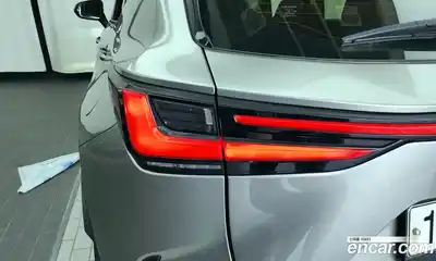 Lexus NX 2023 2.5 гидро в Москве № 1692965, миниатюра 9