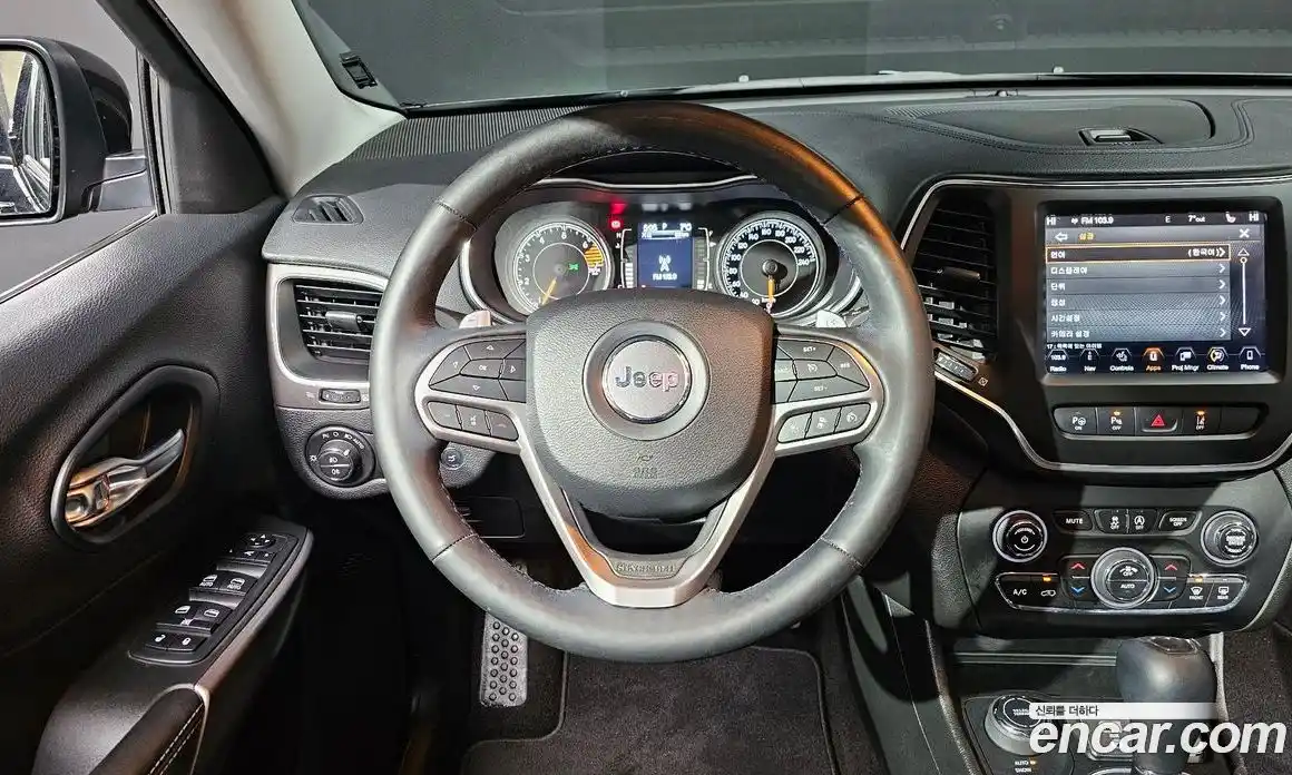 Jeep Cherokee 2019 2.4 гидро в Москве № 169807, фото 13