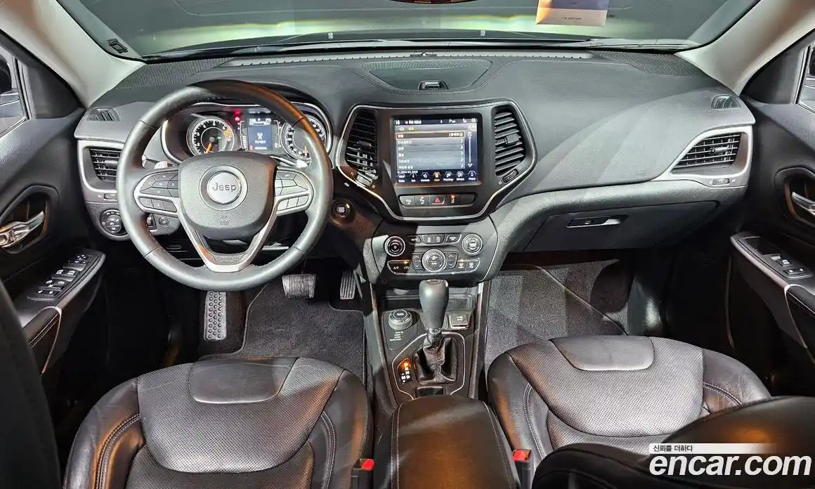 Jeep Cherokee 2019 2.4 гидро в Москве № 169807, фото 7