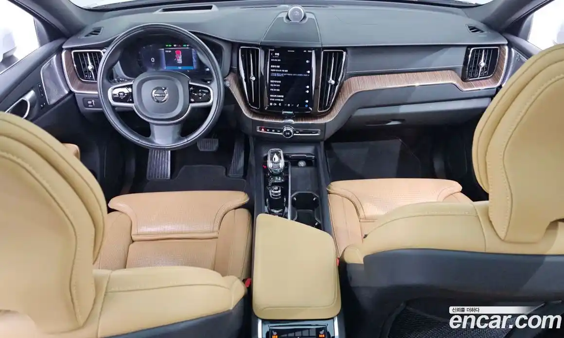 Volvo XC60 2022 2.0 гидро в Москве № 1763550, фото 10