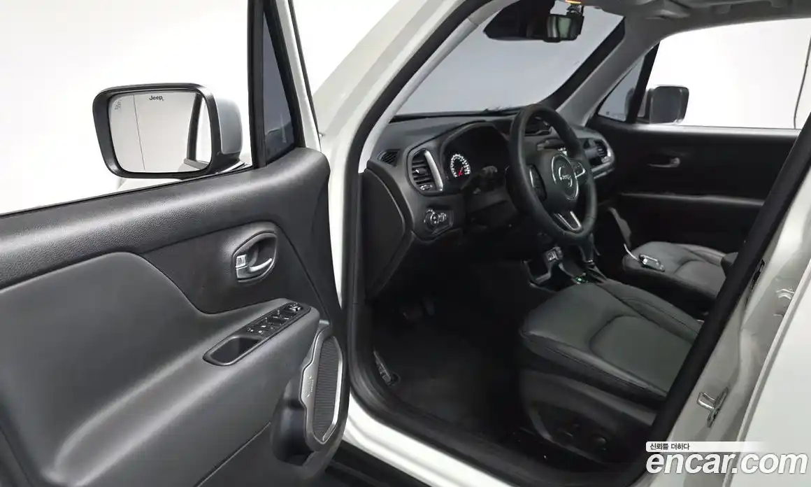 Jeep Renegade 2022 1.3 гидро в Москве № 1765431, фото 12