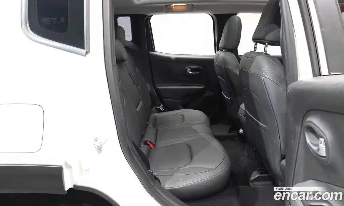 Jeep Renegade 2022 1.3 гидро в Москве № 1765431, фото 16