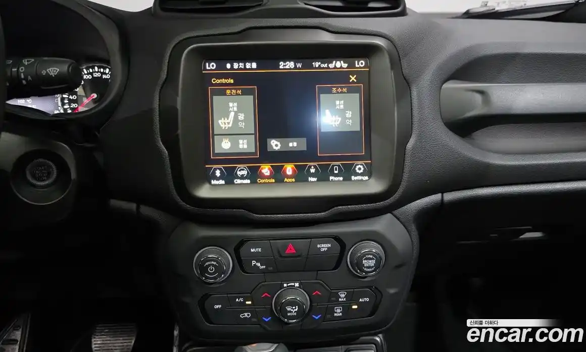 Jeep Renegade 2022 1.3 гидро в Москве № 1765431, фото 18