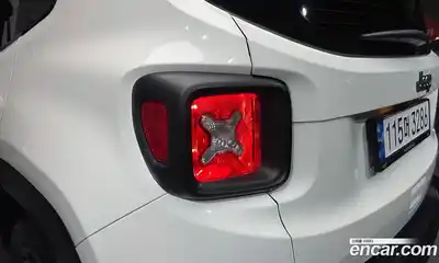 Jeep Renegade 2022 1.3 гидро в Москве № 1765431, миниатюра 8