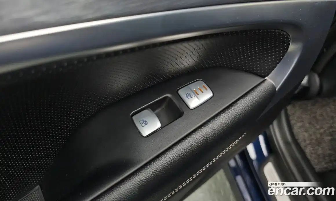 Genesis G70 2019 2.0 гидро в Москве № 1832415, фото 18