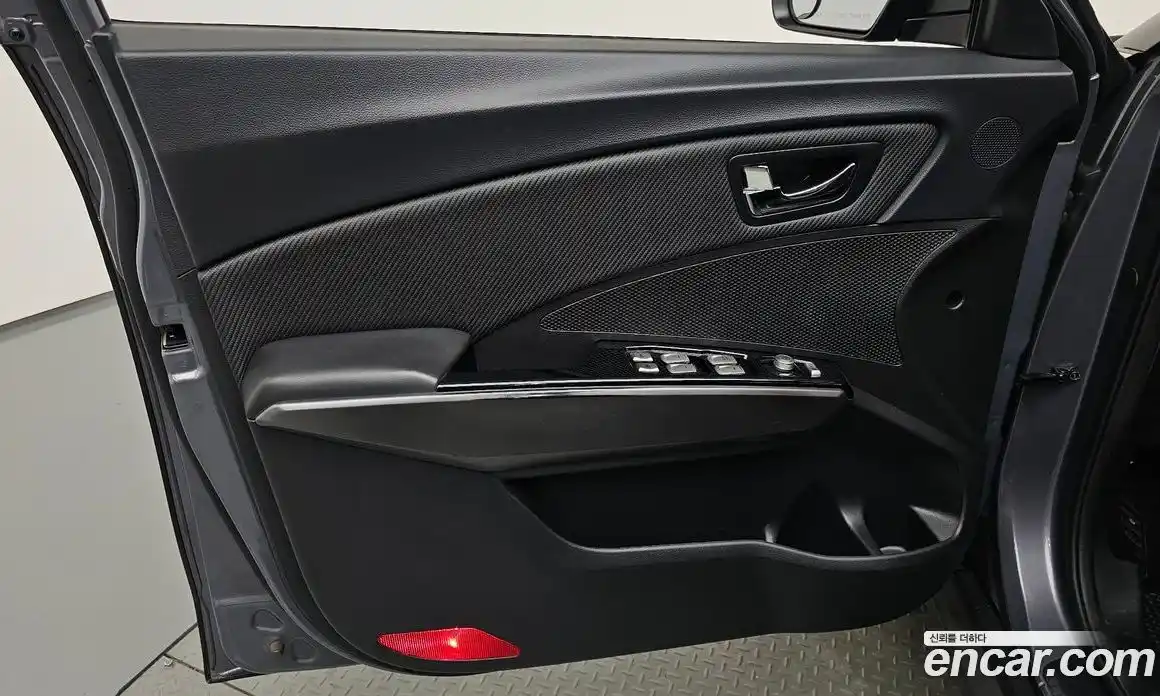 SsangYong TIBOLI 2018 1.6 гидро в Москве № 1832711, фото 13