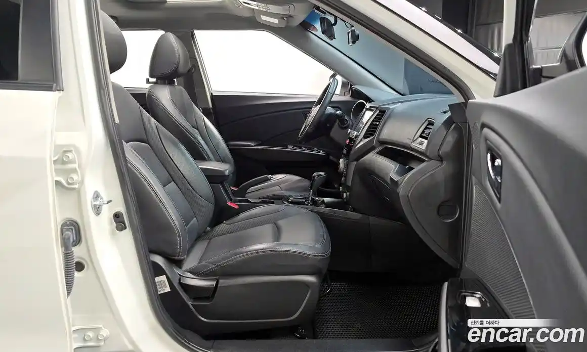 SsangYong TIBOLI 2017 1.6 гидро в Москве № 1833063, фото 16