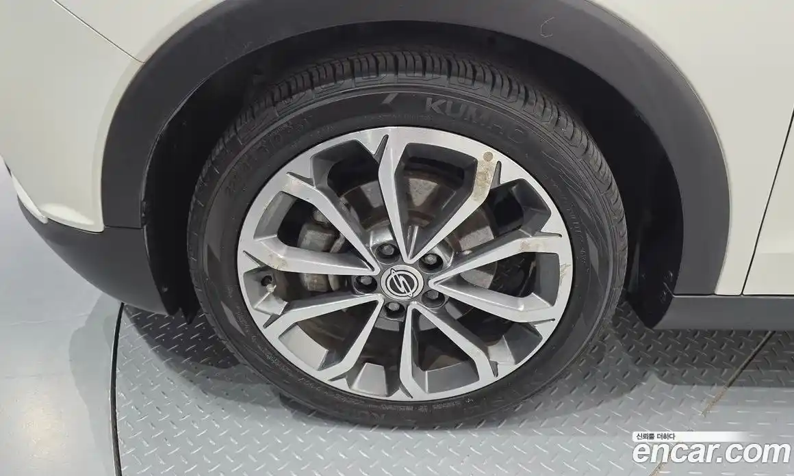 SsangYong TIBOLI 2017 1.6 гидро в Москве № 1833063, фото 5