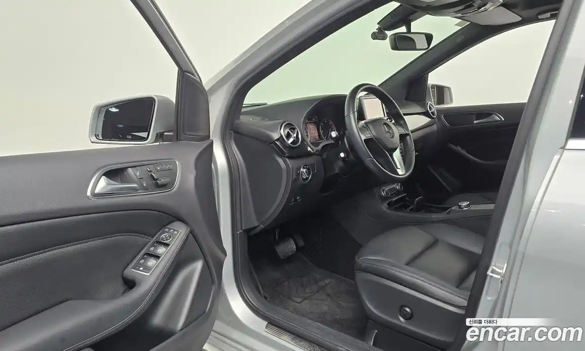 Mercedes-Benz B-Class 2014 1.8 гидро в Москве № 1833087, фото 10