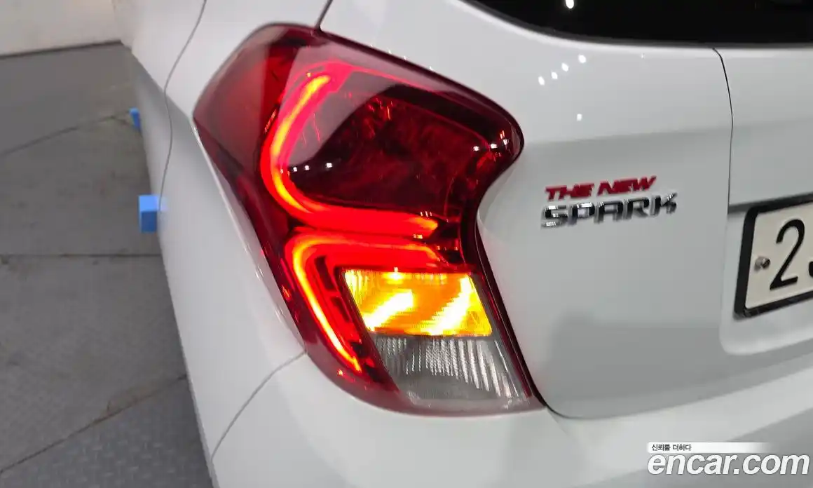 Chevrolet Spark 2022 1.0 гидро в Москве № 1833592, фото 9