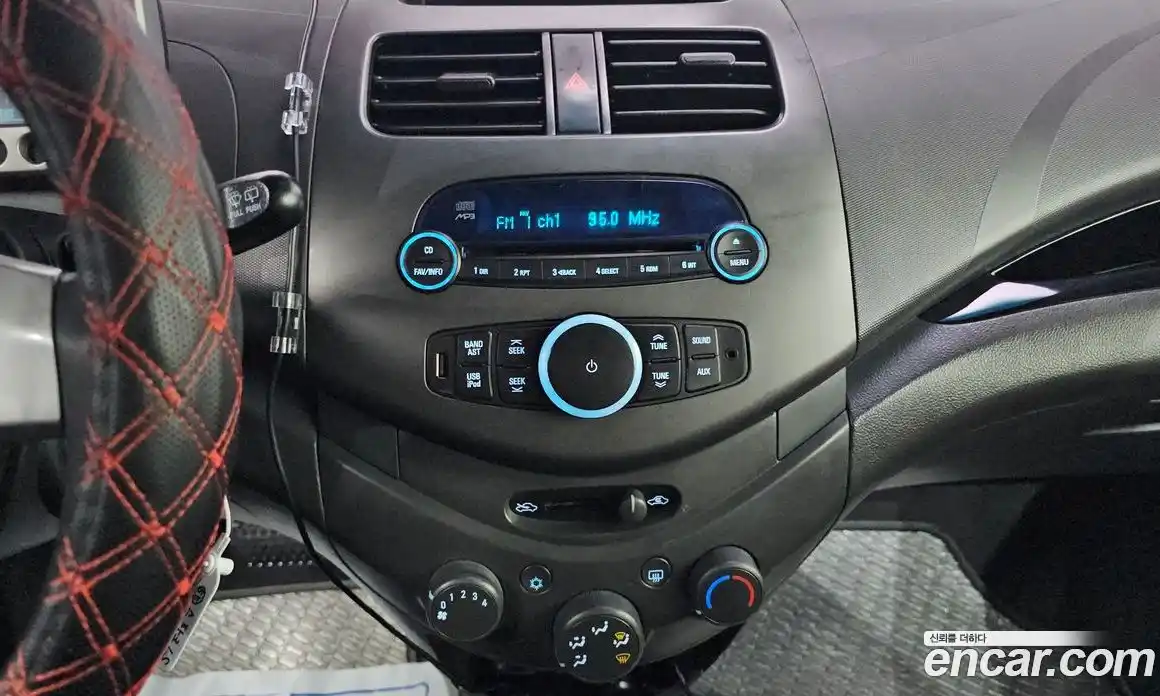 Chevrolet Spark 2011 1.0 гидро в Москве № 1834053, фото 16