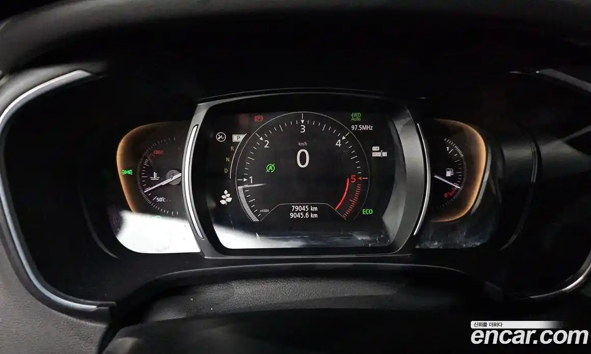 Renault QM6 2016 2.0 гидро в Москве № 1834636, фото 11