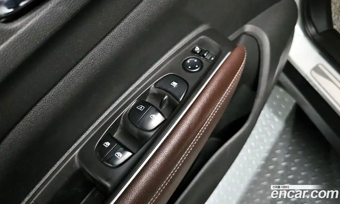 Renault QM6 2016 2.0 гидро в Москве № 1834636, фото 29