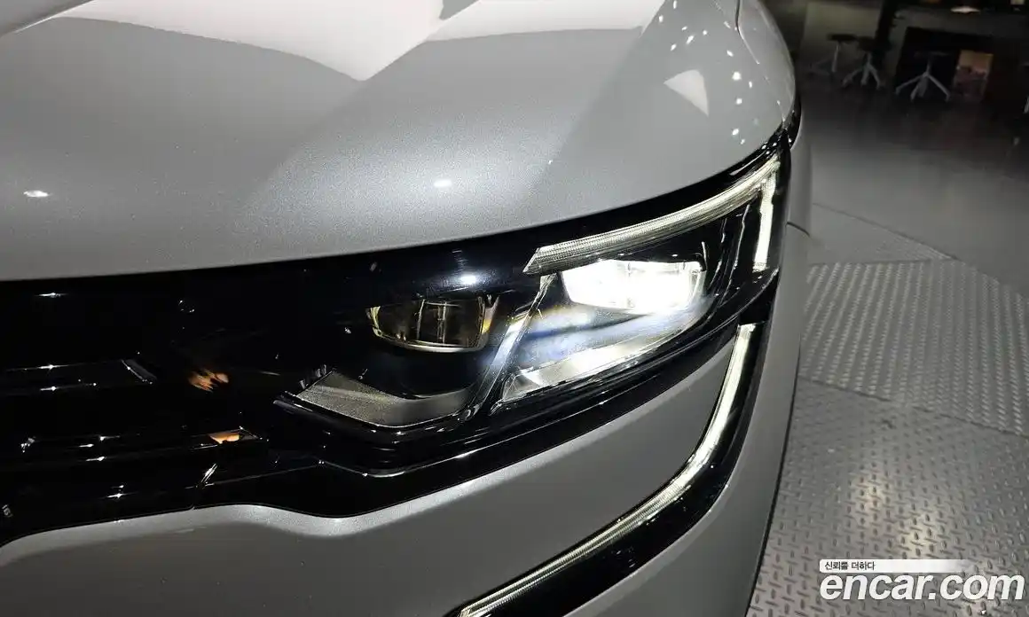 Renault QM6 2016 2.0 гидро в Москве № 1834636, фото 8