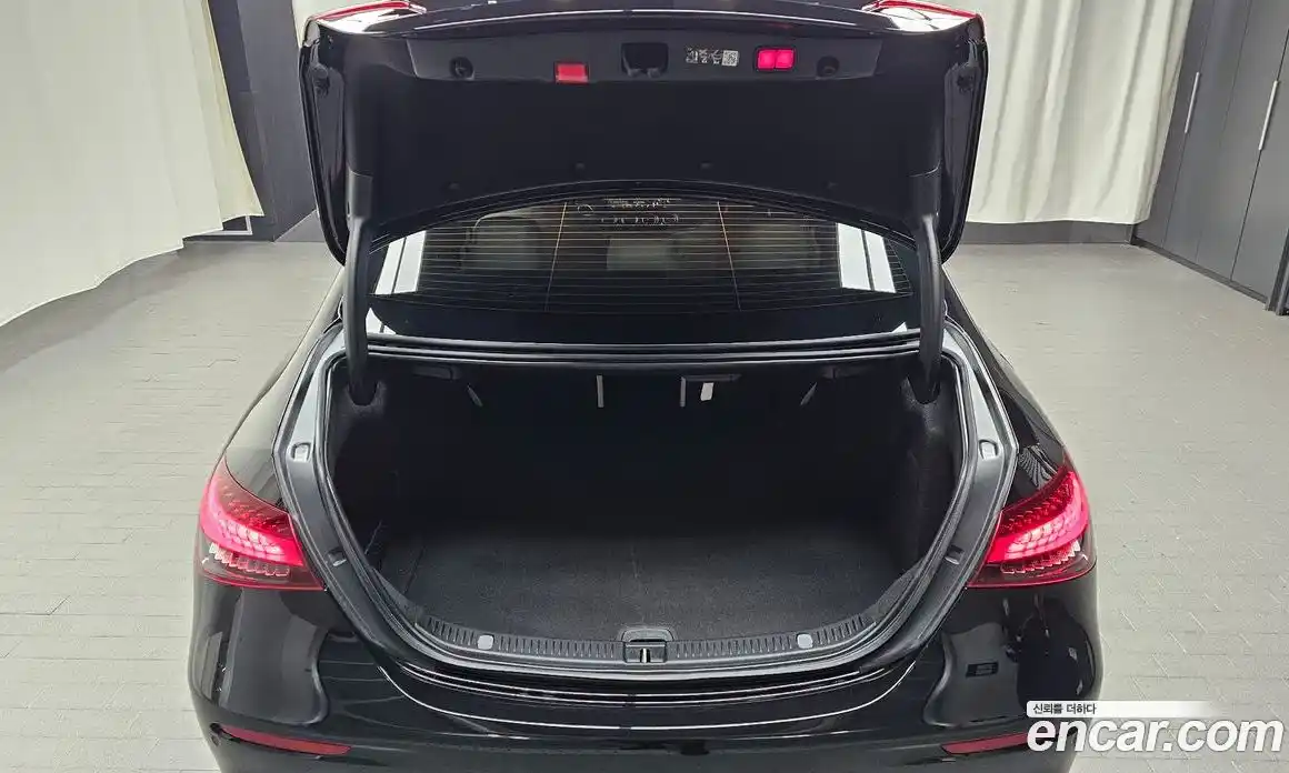 Mercedes-Benz E-Class 2023 2.0 гидро в Москве № 1834681, фото 26