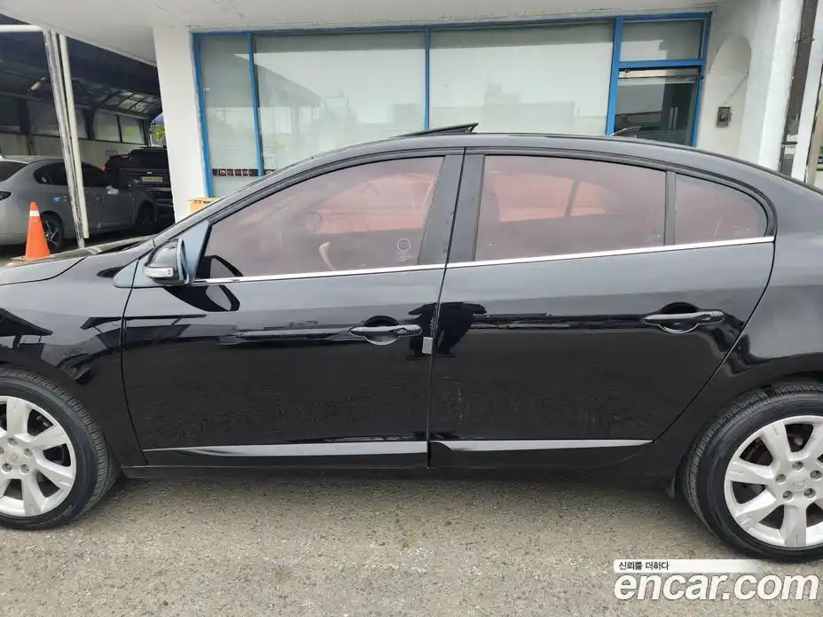 Renault SM3 2009 1.6 гидро в Москве № 1835177, фото 13