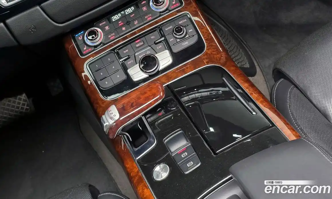 Audi A8 2011 4.2 гидро в Москве № 1836632, фото 11