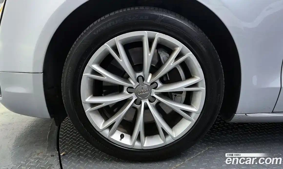 Audi A8 2011 4.2 гидро в Москве № 1836632, фото 4
