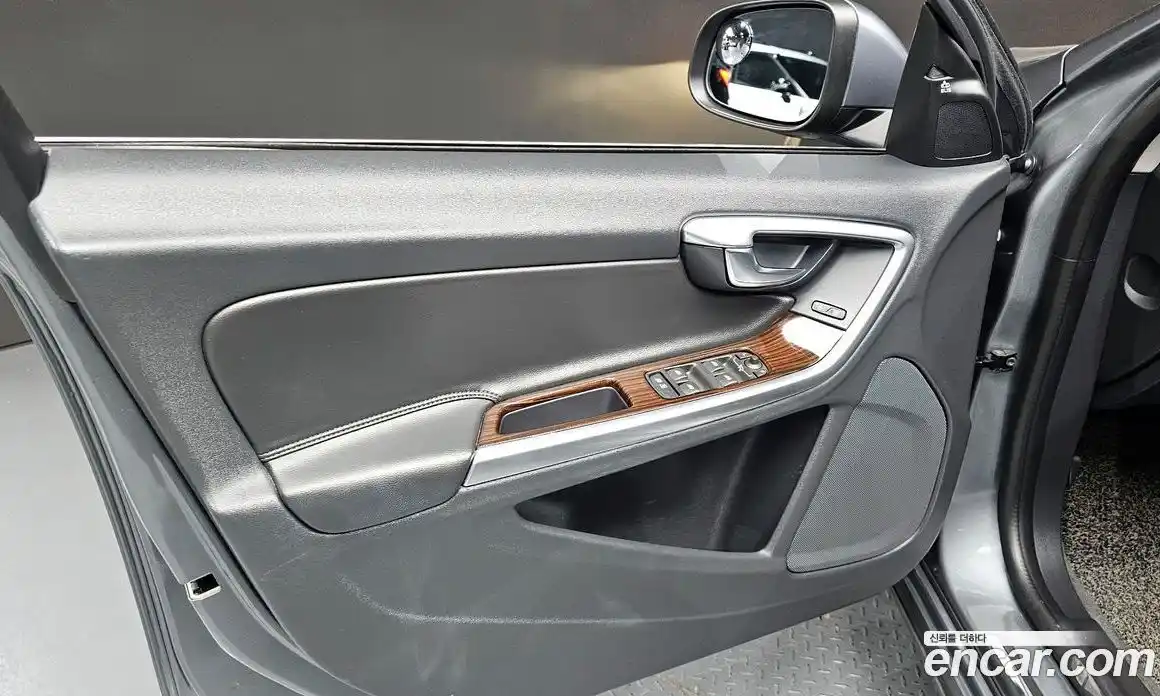 Volvo S60 2018 2.0 гидро в Москве № 1836891, фото 13