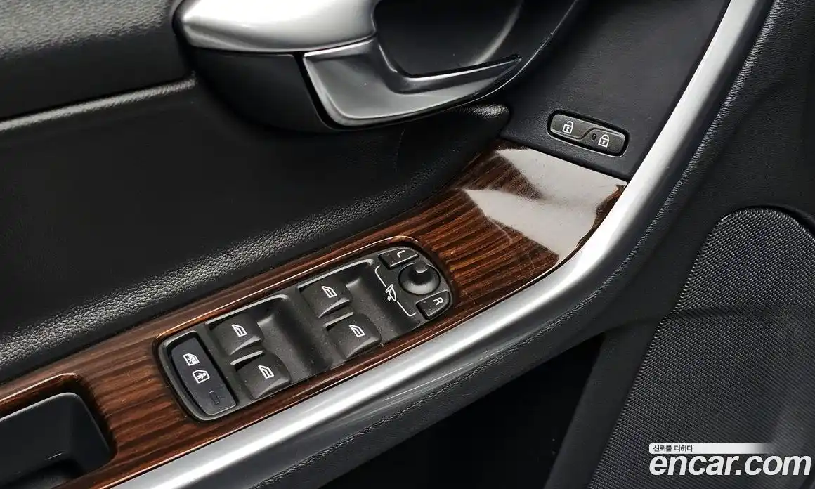 Volvo S60 2018 2.0 гидро в Москве № 1836891, фото 28