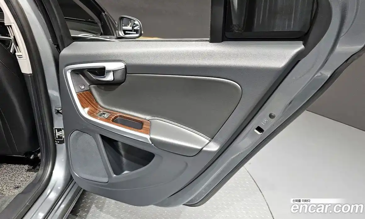 Volvo S60 2018 2.0 гидро в Москве № 1836891, фото 30