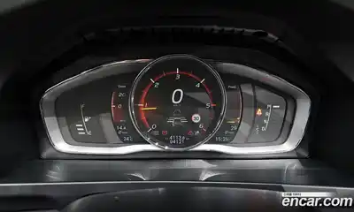 Volvo S60 2018 2.0 гидро в Москве № 1836891, миниатюра 10
