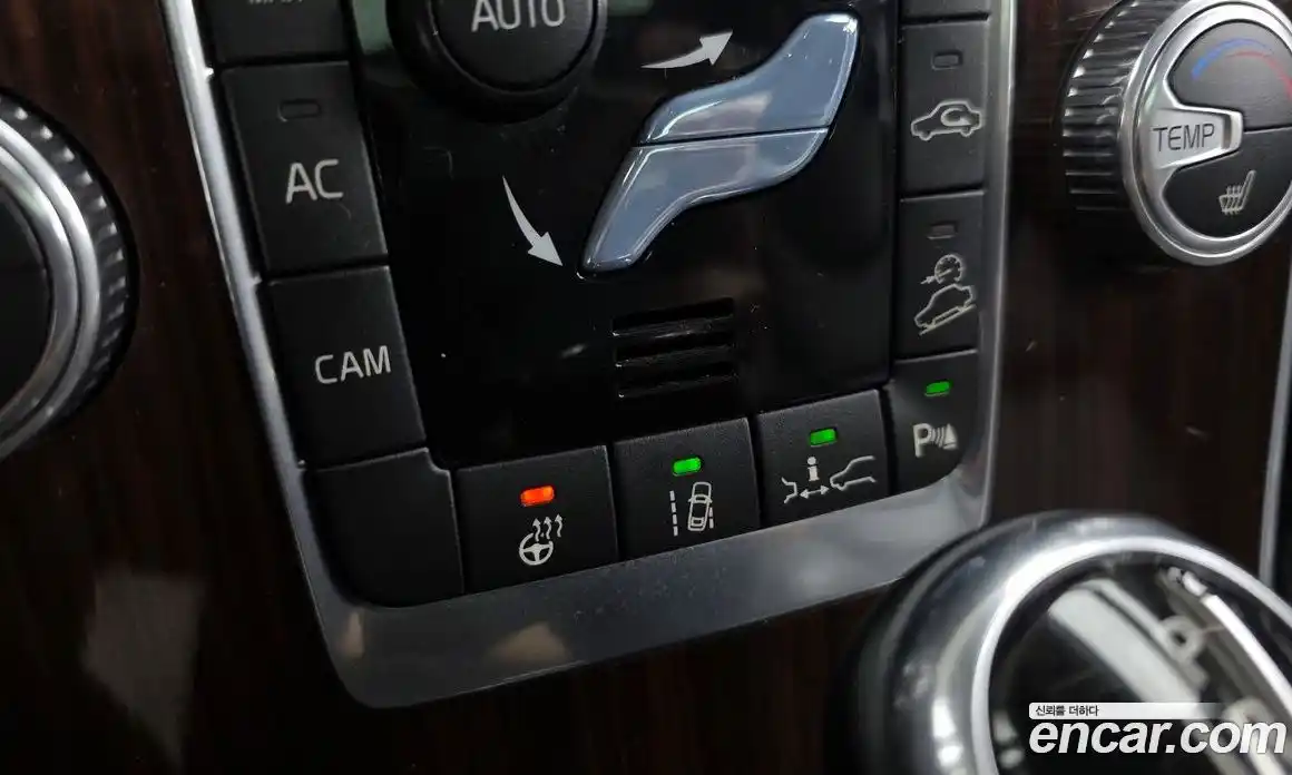 Volvo XC60 2015 2.4 гидро в Москве № 1836893, фото 15