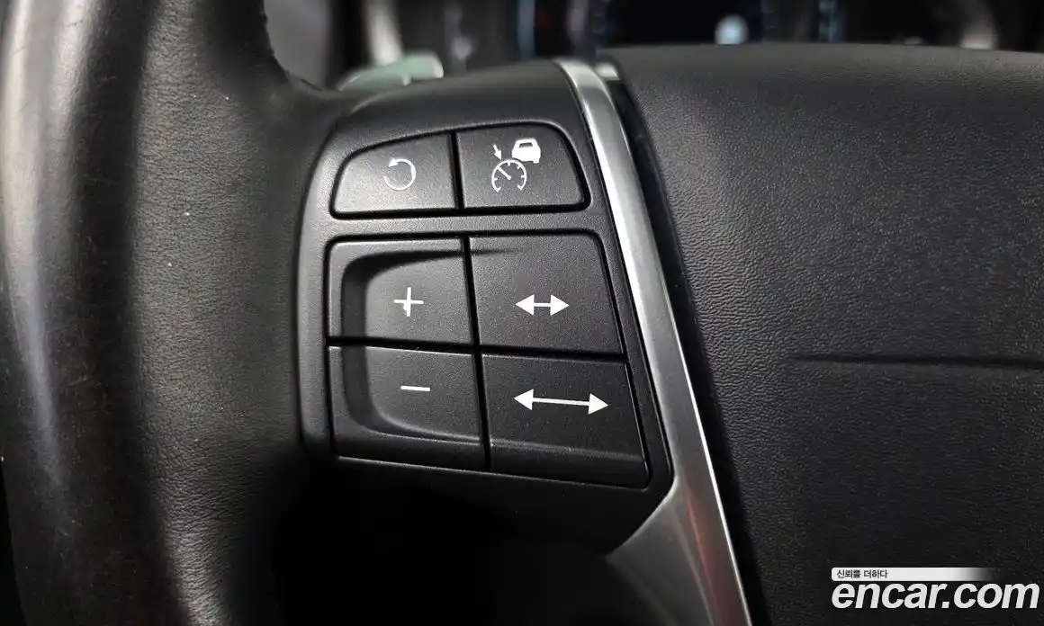Volvo XC60 2015 2.4 гидро в Москве № 1836893, фото 17