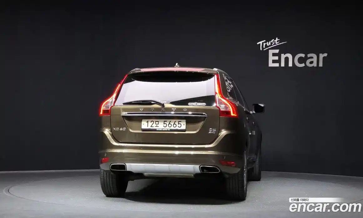 Volvo XC60 2015 2.4 гидро в Москве № 1836893, фото 4