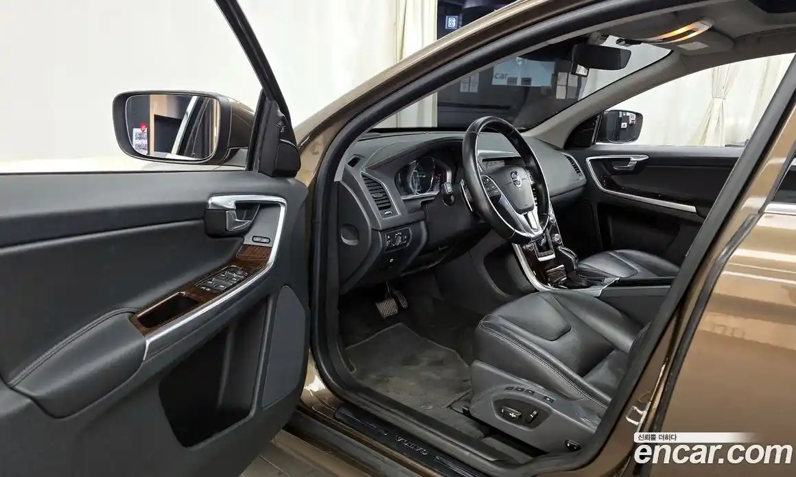 Volvo XC60 2015 2.4 гидро в Москве № 1836893, фото 10