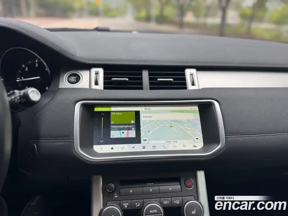 Land Rover Range-Rover Evoque 2018 2.0 гидро в Москве № 1837460, фото 16
