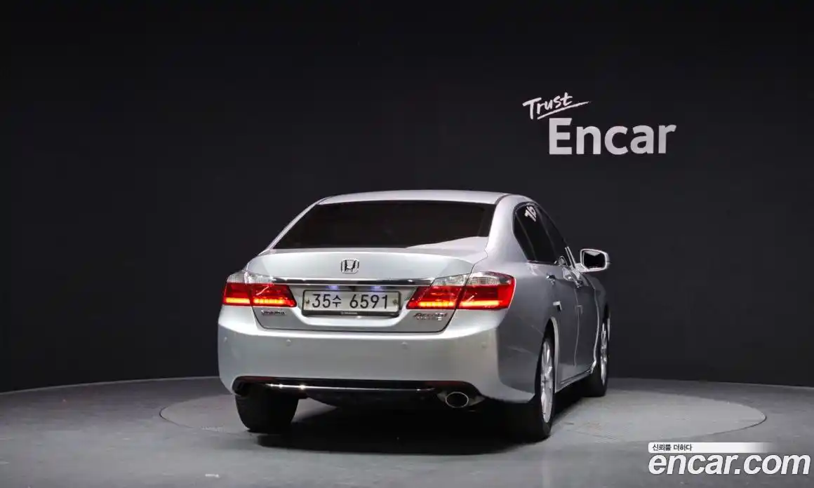 Honda Accord 2013 2.4 гидро в Москве № 1838622, фото 4