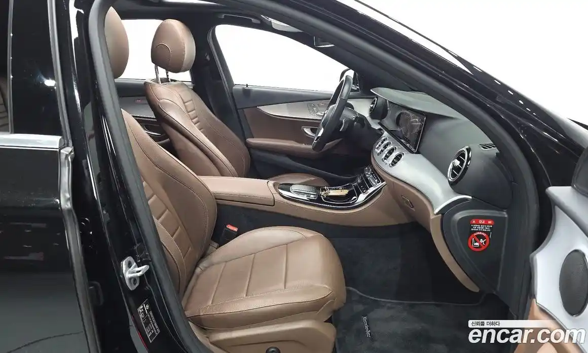 Mercedes-Benz E-Class 2020 2.0 гидро в Москве, фото 16