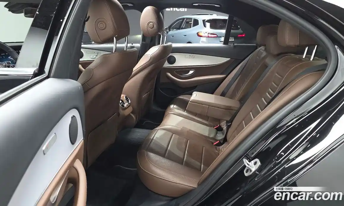 Mercedes-Benz E-Class 2020 2.0 гидро в Москве, фото 17