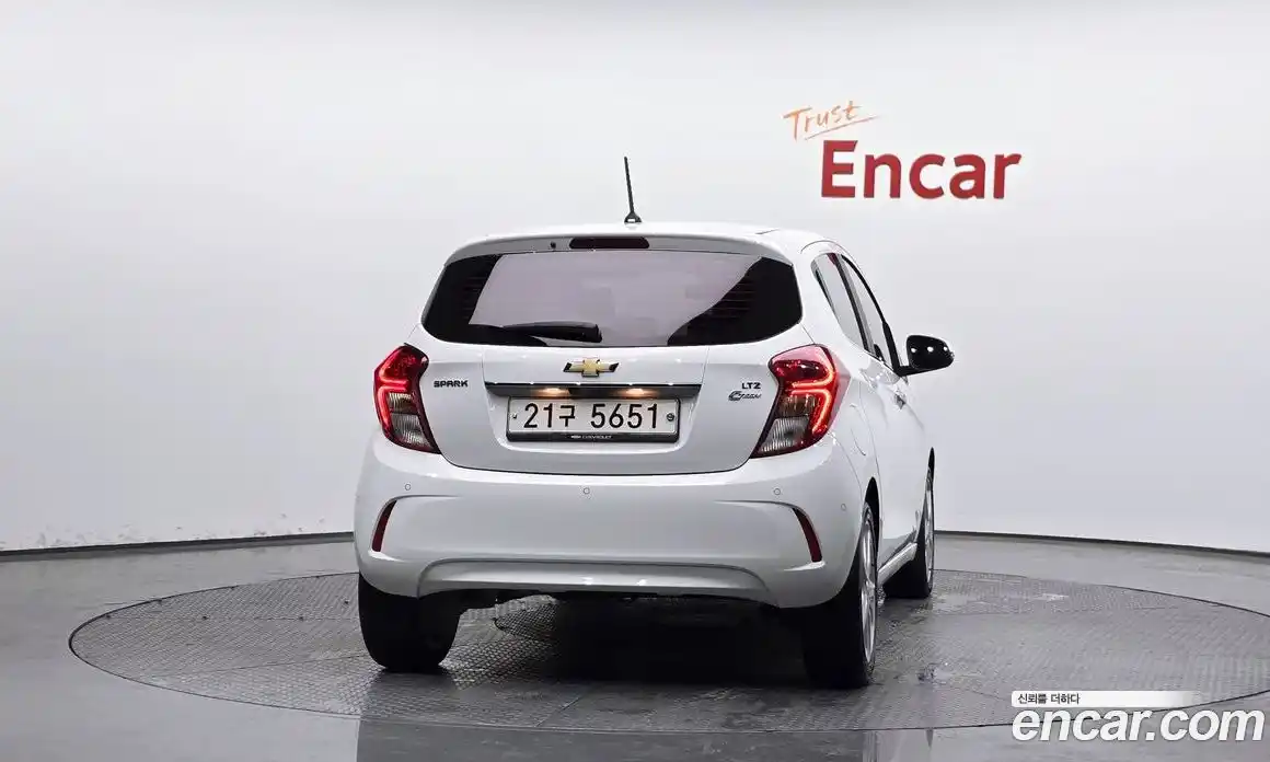 Chevrolet Spark 2017 1.0 гидро, фото 3