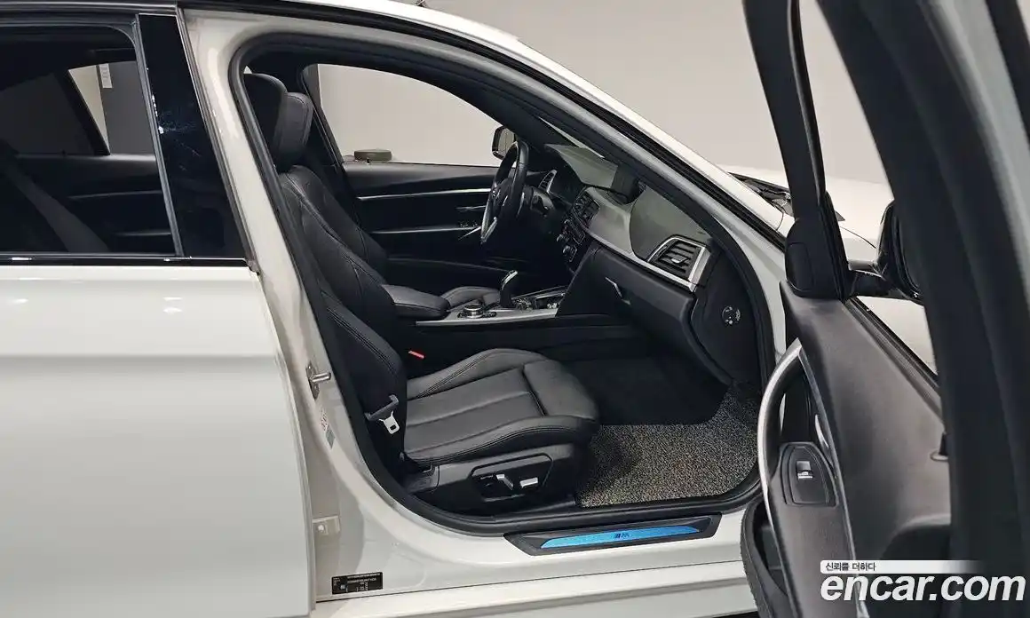 BMW 3-Series 2018 2.0 гидро в Москве № 1319275, фото 15