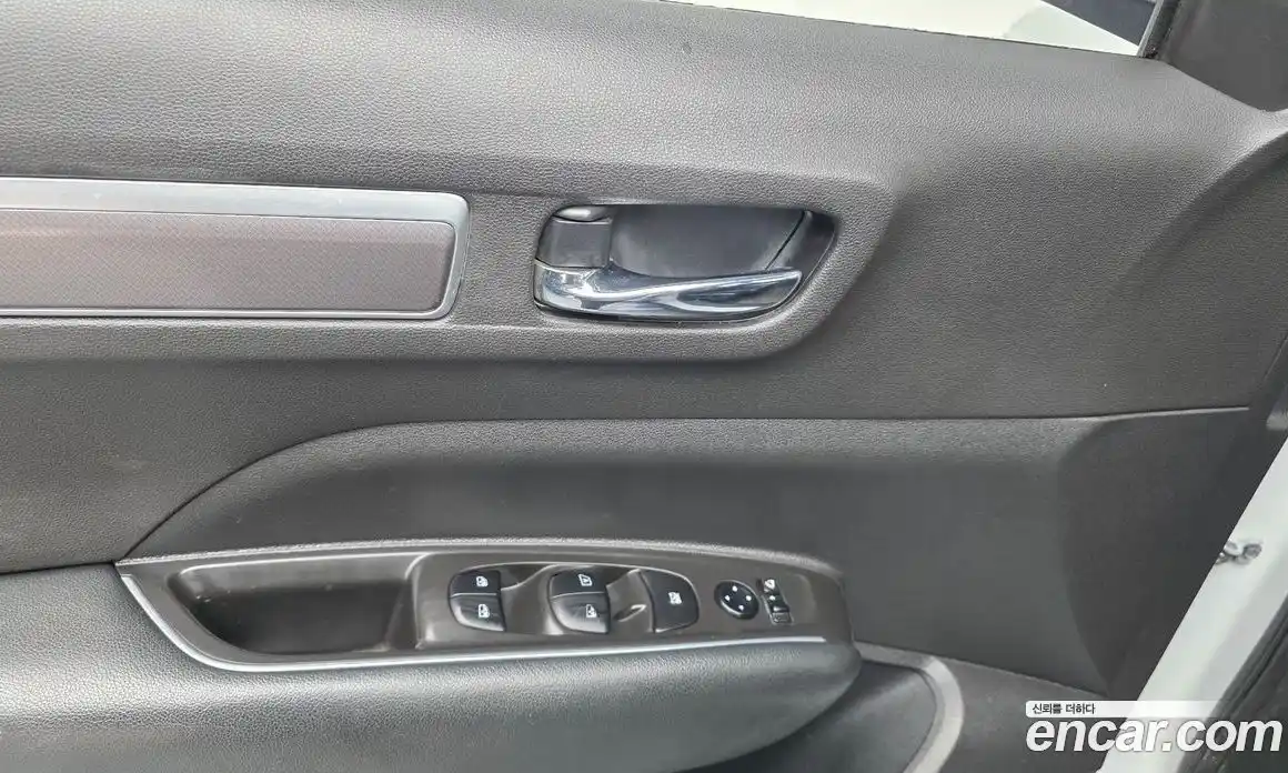 Renault QM6 2016 2.0 гидро в Москве № 1321390, фото 16