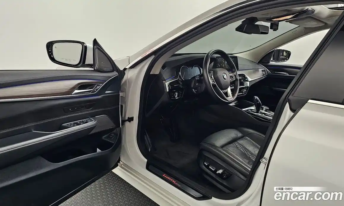 BMW 6-Series 2018 3.0 гидро в Москве, фото 13