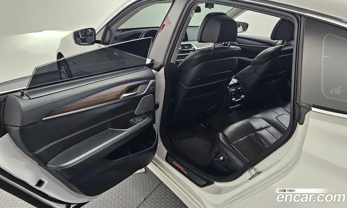 BMW 6-Series 2018 3.0 гидро в Москве, фото 30