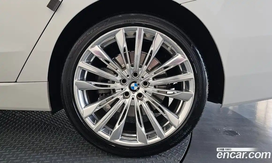 BMW 6-Series 2018 3.0 гидро в Москве, фото 7