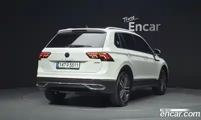 Volkswagen Tiguan 2021 2.0 гидро в Москве № 1323466, миниатюра 2
