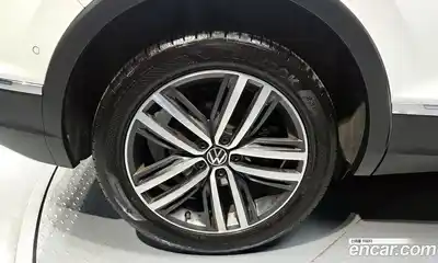 Volkswagen Tiguan 2021 2.0 гидро в Москве № 1323466, миниатюра 5