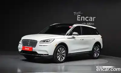 Lincoln Corsair