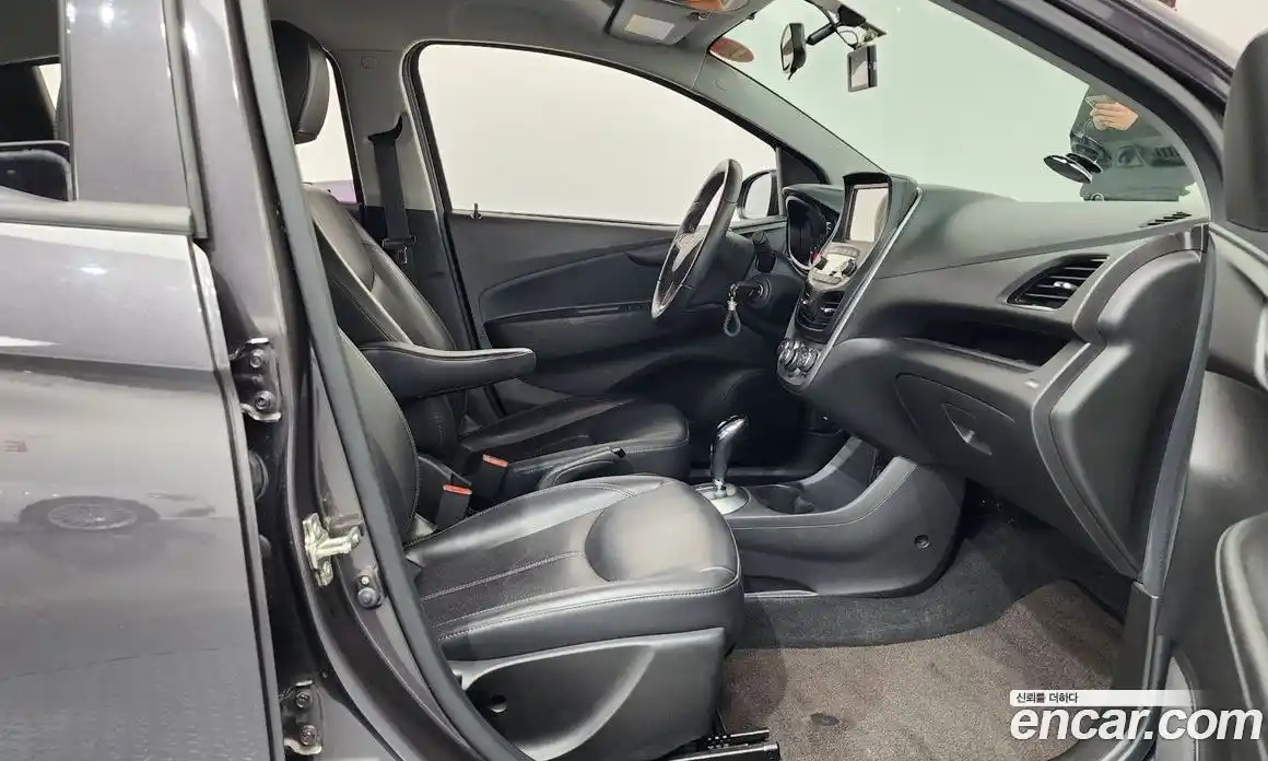 Chevrolet Spark 2015 1.0 гидро в Москве № 1345017, фото 16