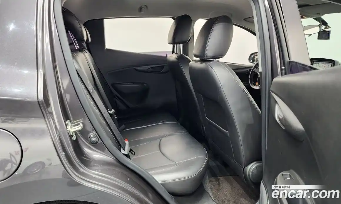 Chevrolet Spark 2015 1.0 гидро в Москве № 1345017, фото 17
