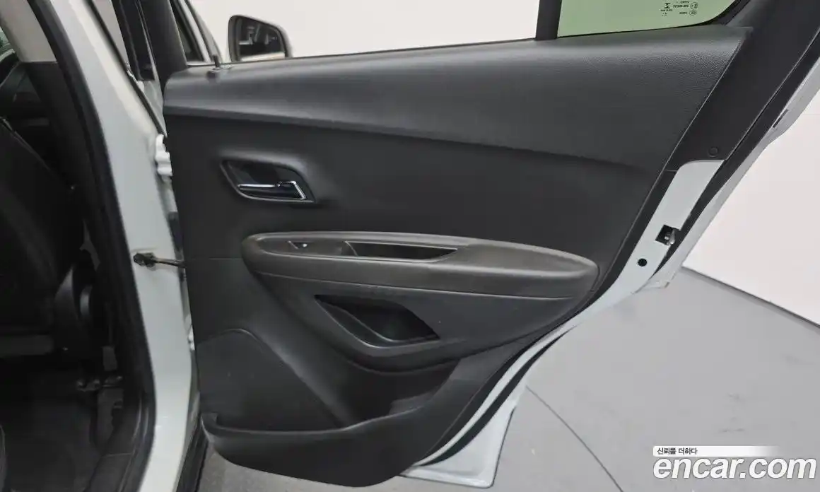 Chevrolet Trax 2014 1.4 гидро в Москве, фото 15