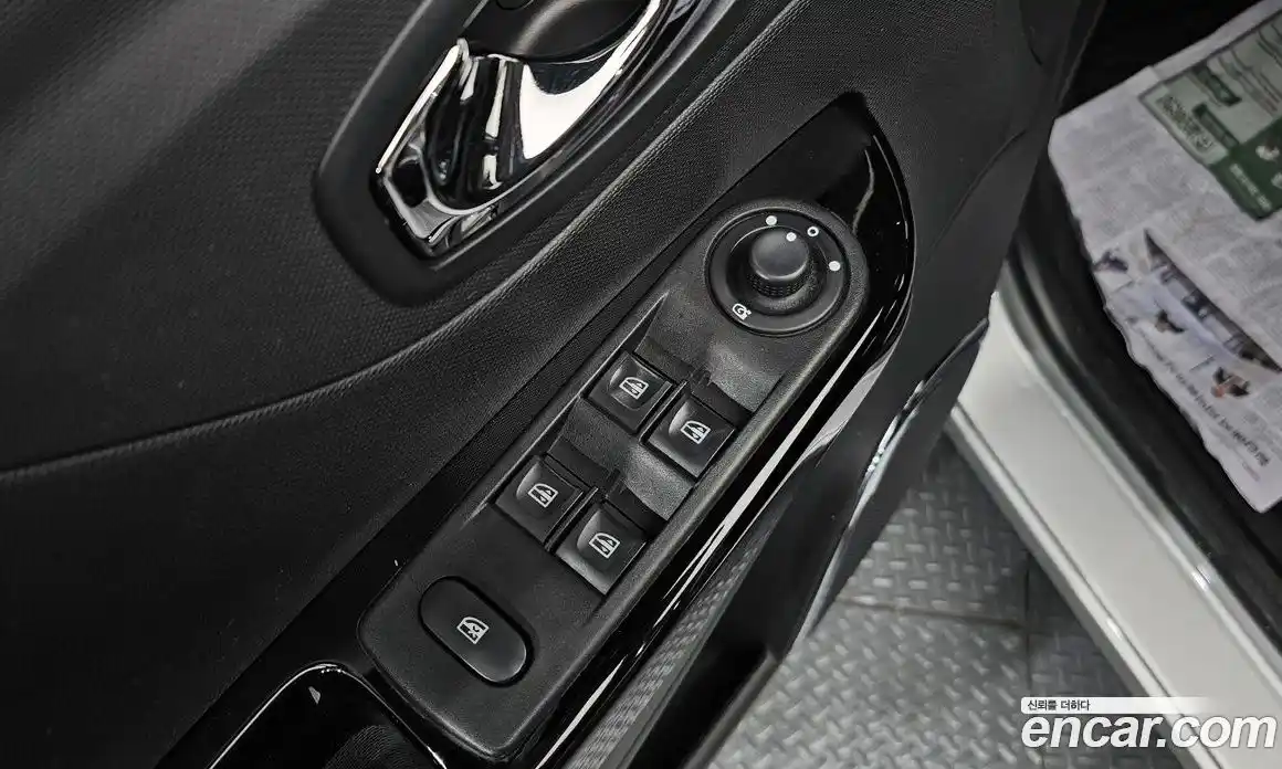 Renault QM3 2014 1.5 гидро в Москве № 1346773, фото 20
