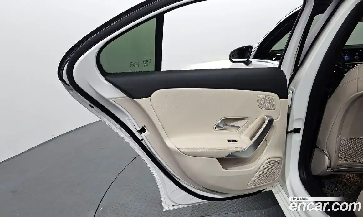 Mercedes-Benz A-Class 2021 2.0 гидро в Москве № 1347856, фото 15