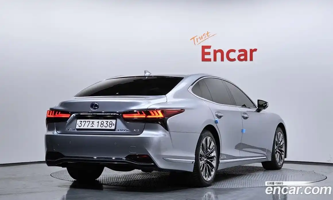 Lexus LS 2022 3.5 гидро в Москве № 1350020, фото 2