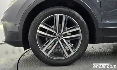 Volkswagen Tiguan 2021 2.0 гидро в Москве № 1350350, миниатюра 4